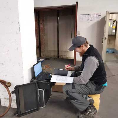 Hydraulik Aufzuüg Prüfung