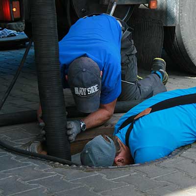 Ölabscheider Leerung und Reinigung