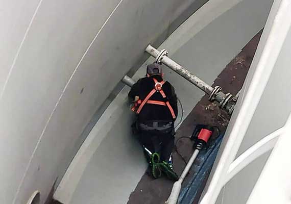 Sanierung WHG Wanne bei Grosstank